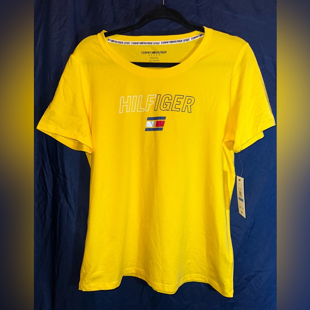 Tommy Hilfiger sport Women’s yellow t shirt. NWT size XL